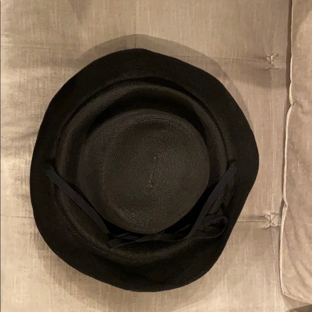 Black straw hat